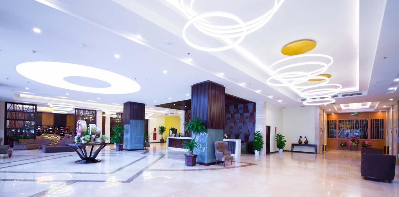 Muong Thanh Luxury Buon Ma Thuot Hotel Екстер'єр фото