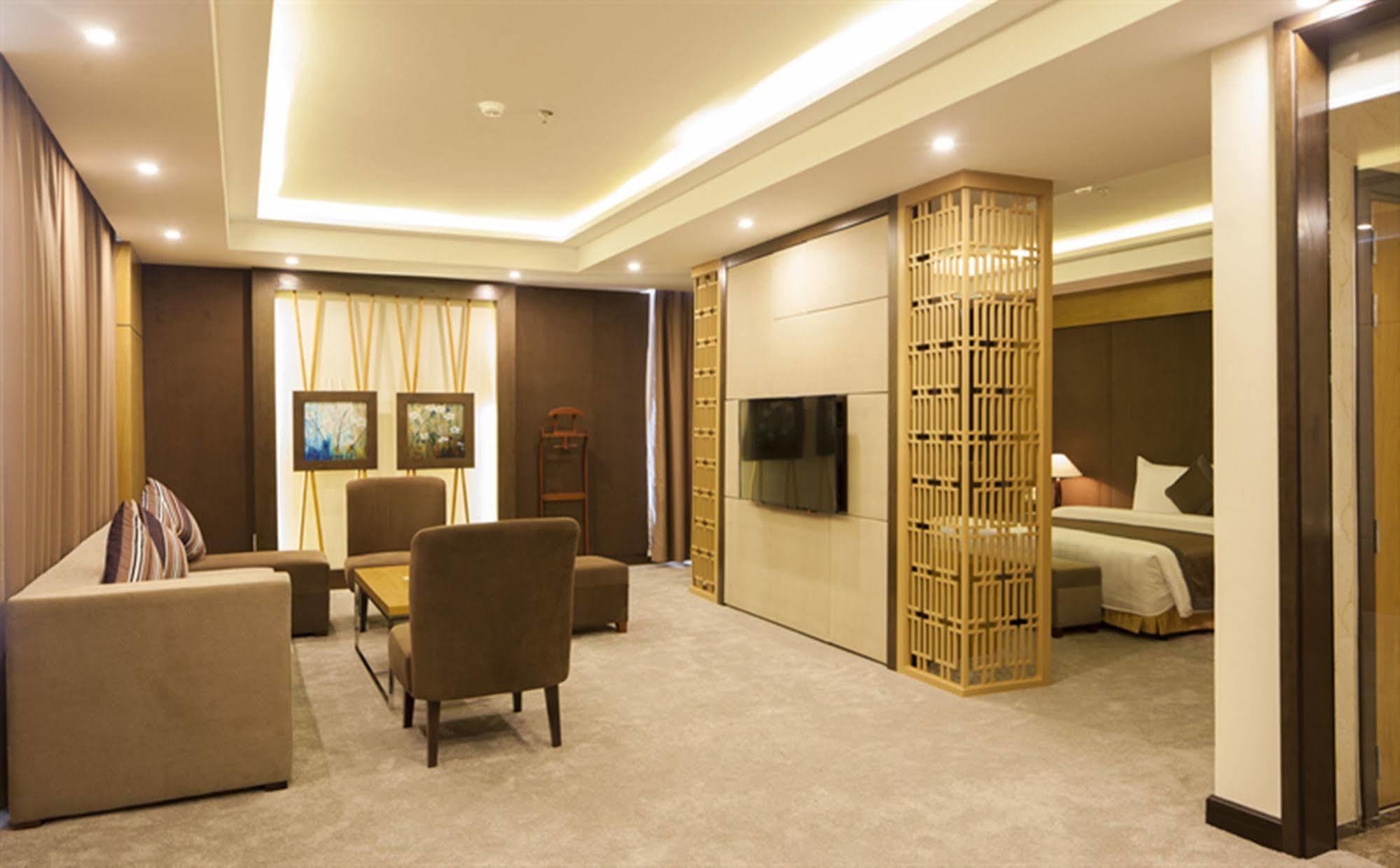 Muong Thanh Luxury Buon Ma Thuot Hotel Екстер'єр фото